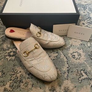 Gucci Women's Beige Mules with Gold Accents